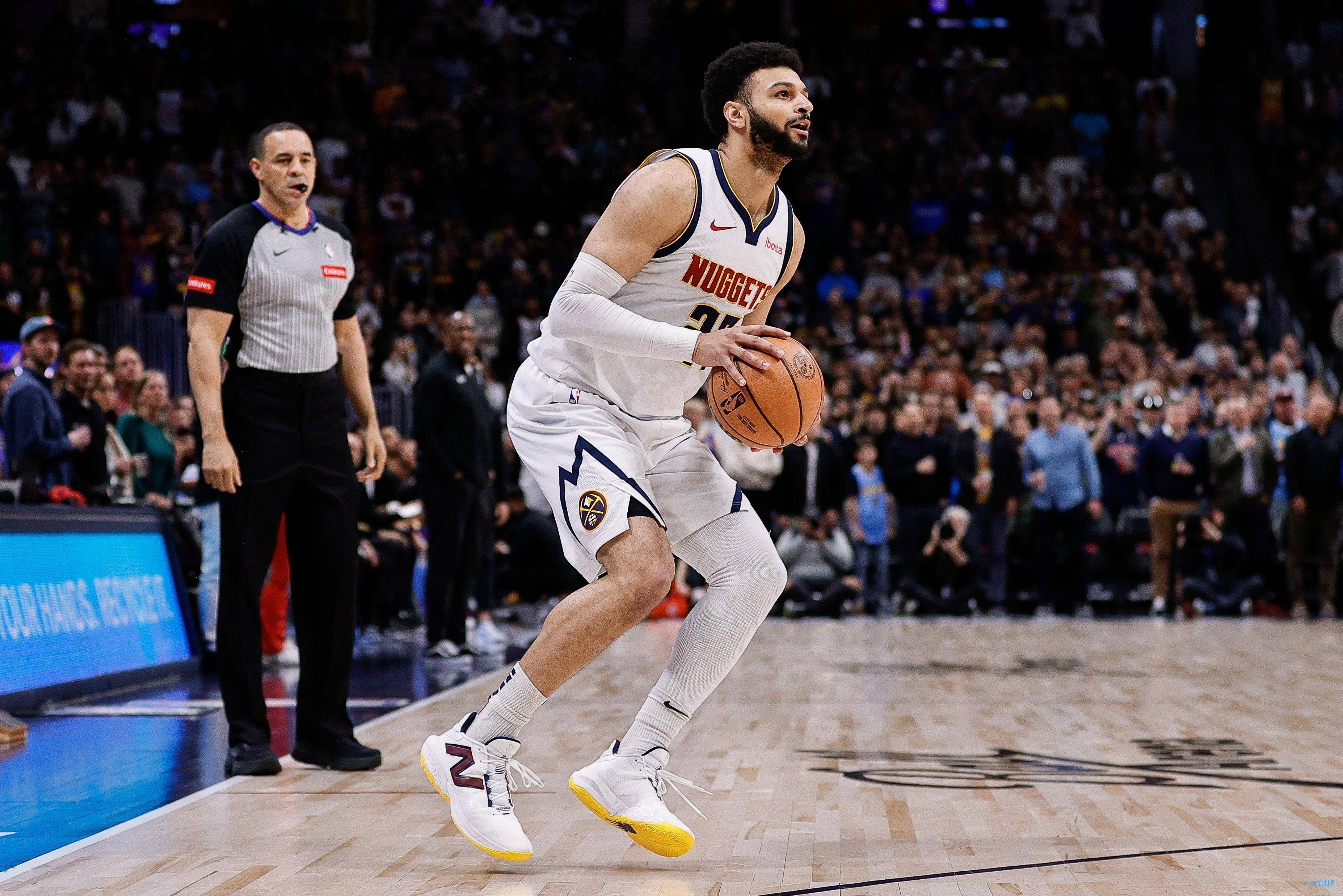 关于美国网球队强势西班牙网球队,穆雷制霸全场的信息 关于美国网球队强势西班牙网球队,穆雷制霸全场的信息