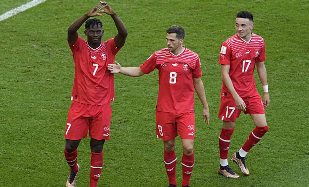 秘鲁碾压葡萄牙，罗德里戈统治全场