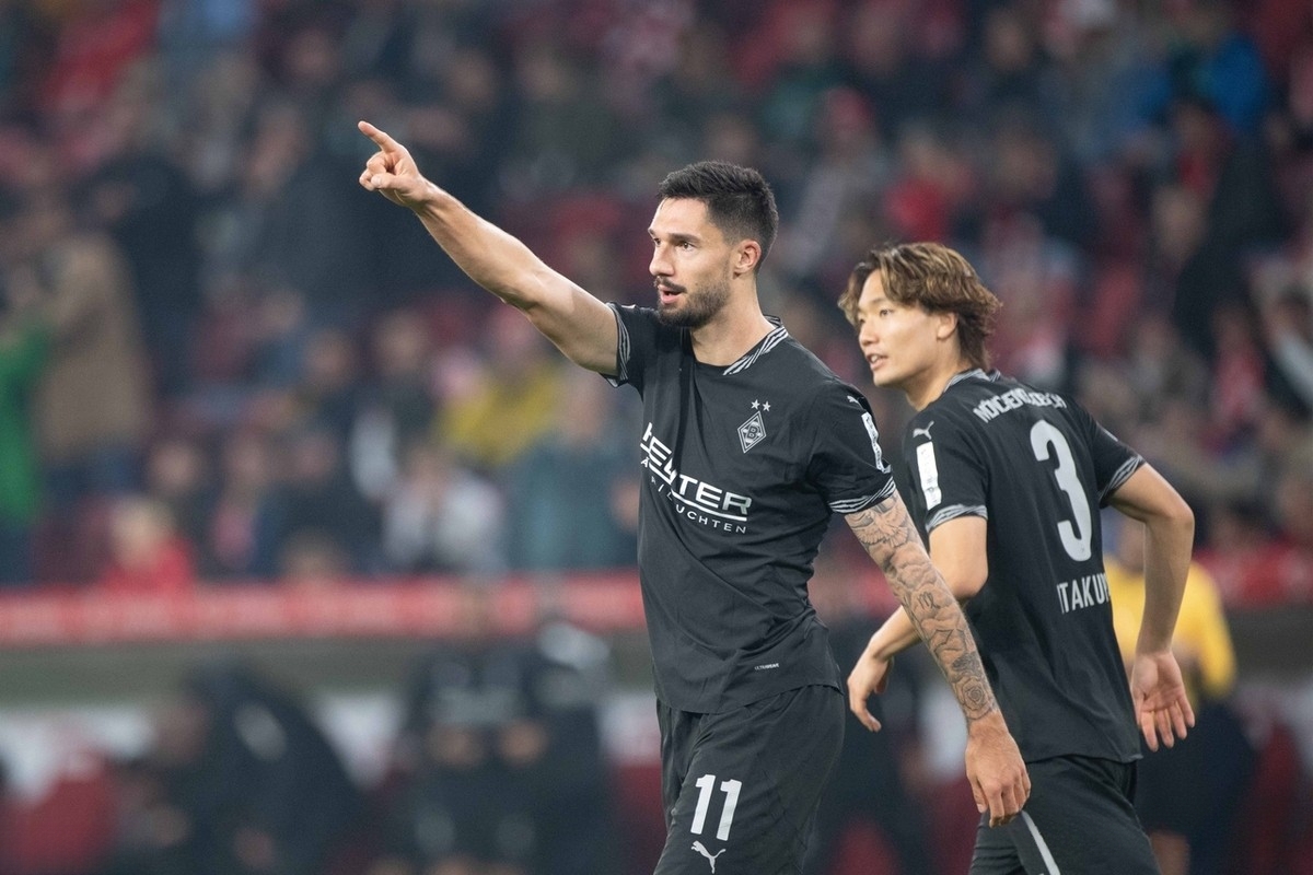 关于美因茨球队迎战争夺三分,豪取胜利!的信息 关于美因茨球队迎战争夺三分,豪取胜利!的信息