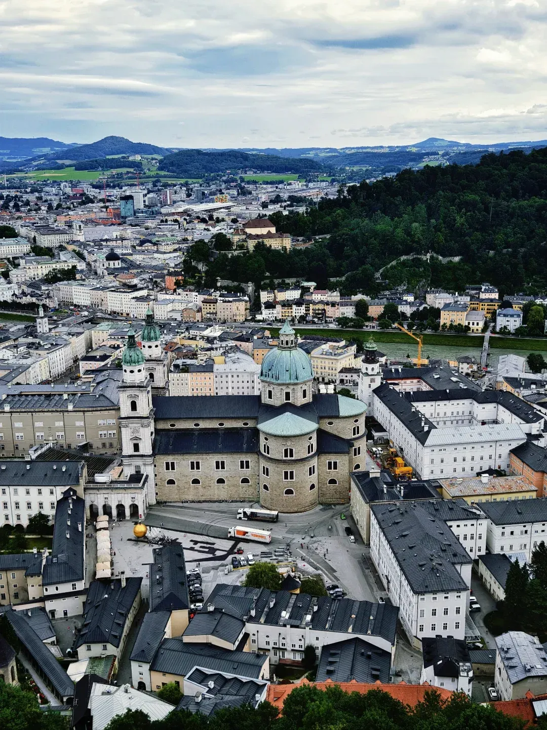 包含萨尔兹堡在奥地利足坛中展现强力冲击力的词条 包含萨尔兹堡在奥地利足坛中展现强力冲击力的词条