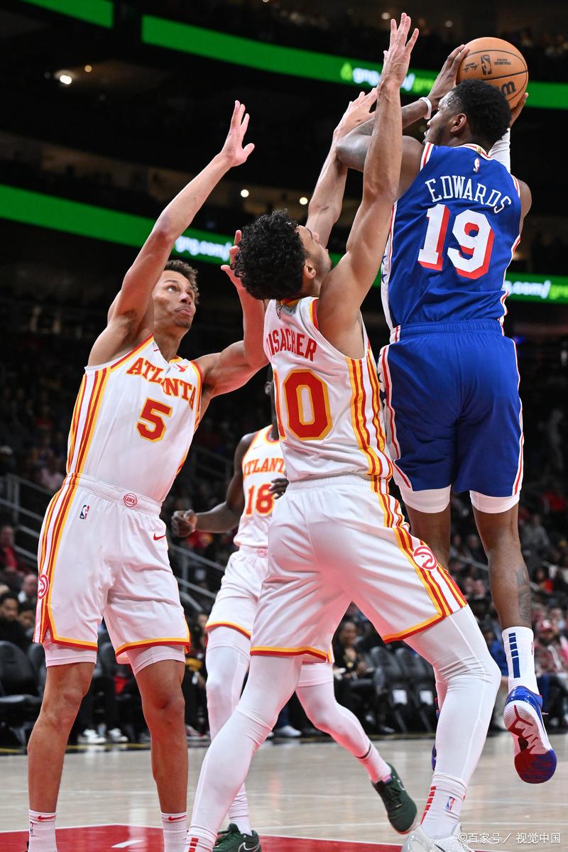 老鹰队年轻球员成长迅速，为未来打下基础的简单介绍