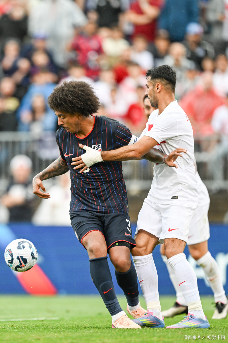 阿贾克斯补时绝杀，多点差距稳固荷甲第一的简单介绍