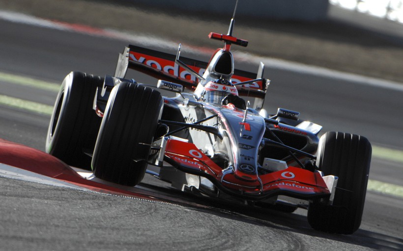 雷诺车队绝杀法拉利，阿隆索扛起全队的简单介绍