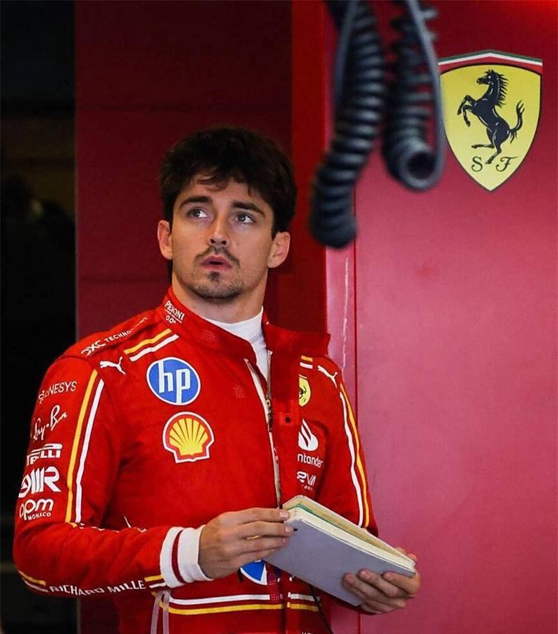 梅赛德斯碾压索伯车队,勒克莱尔点燃赛场的简单介绍 梅赛德斯碾压索伯车队,勒克莱尔点燃赛场的简单介绍