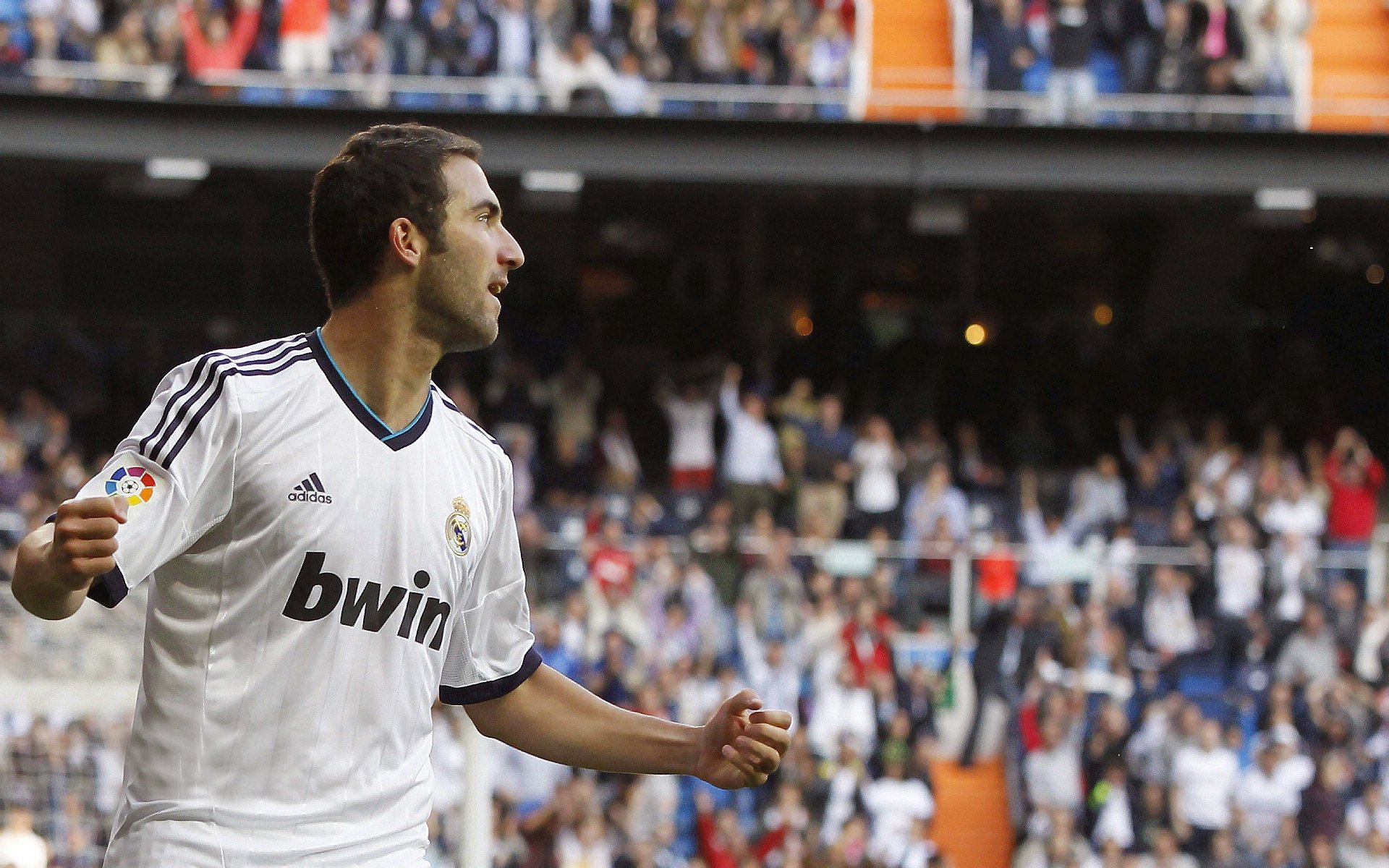 卡马文加中场爆发，法国强行终结洪都拉斯黑马之路