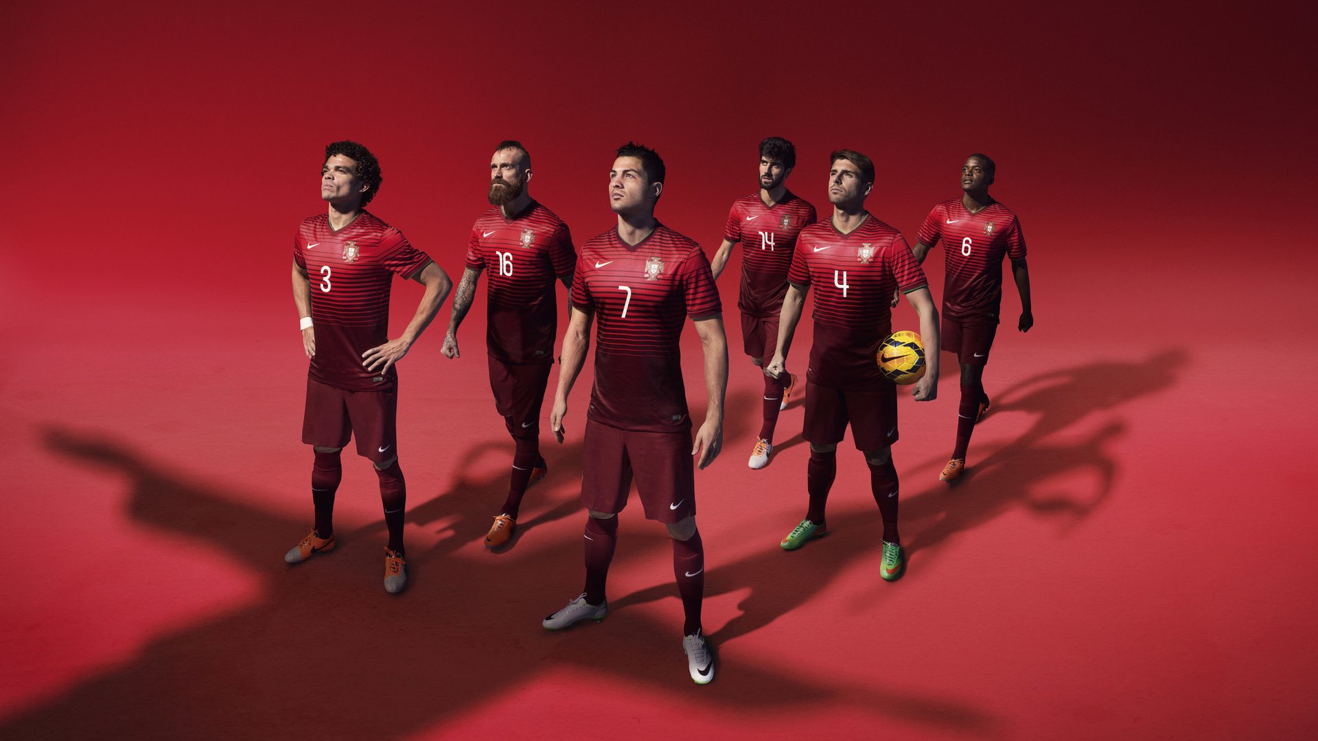 英超争冠之夜，库里发挥堪称完美，当足球与篮球的传奇在同一夜绽放